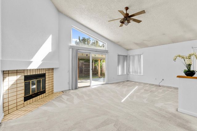 3127 Mill Oak Way, Sacramento, CA 95833