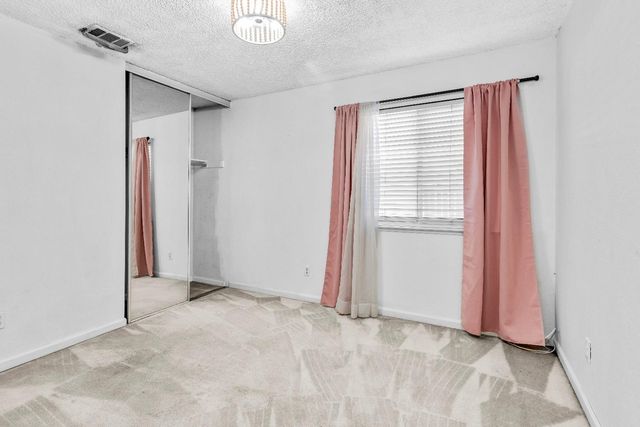 3127 Mill Oak Way, Sacramento, CA 95833