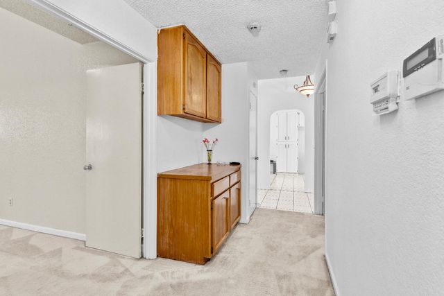 3127 Mill Oak Way, Sacramento, CA 95833