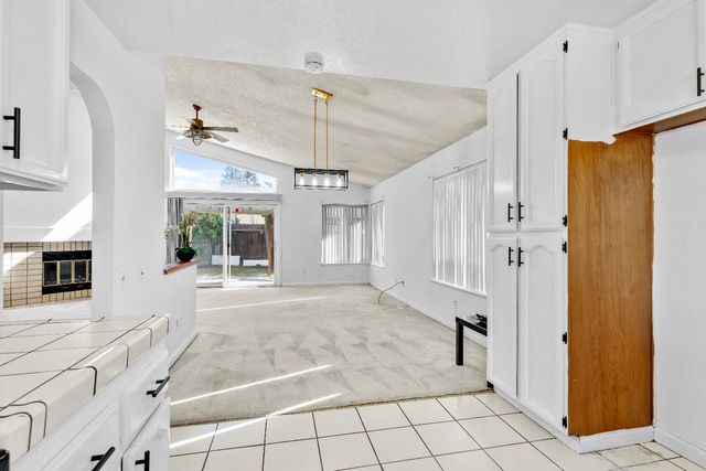 3127 Mill Oak Way, Sacramento, CA 95833