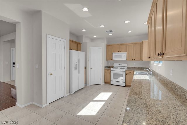 8833 Salvestrin Point Avenue, Las Vegas, NV 89148