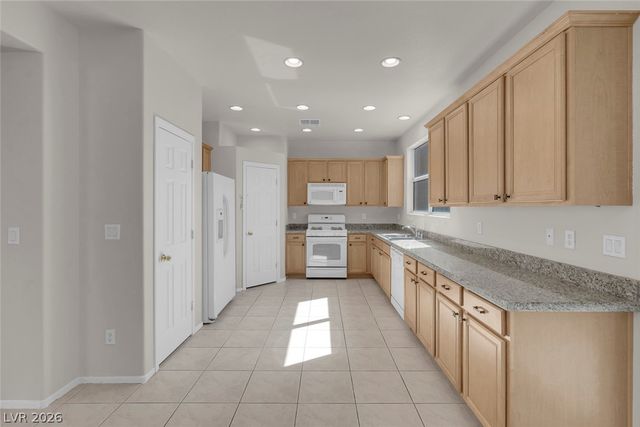 8833 Salvestrin Point Avenue, Las Vegas, NV 89148