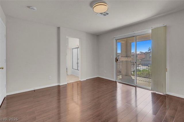 8833 Salvestrin Point Avenue, Las Vegas, NV 89148