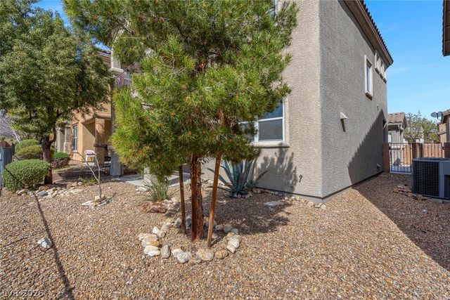 8833 Salvestrin Point Avenue, Las Vegas, NV 89148