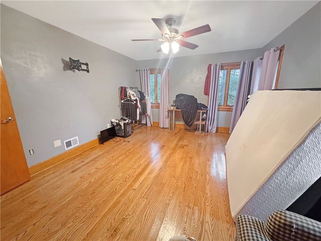 1305 Mercer Ave, Hermitage, PA 16148