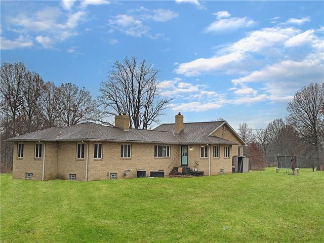 1305 Mercer Ave, Hermitage, PA 16148