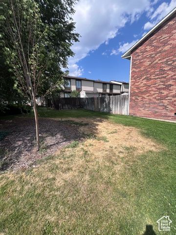 556 N FAIRFIELD RD #B4, Layton, UT 84041