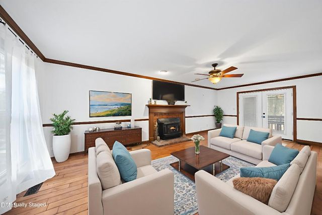 2540 Rolling Meadows Drive, Raleigh, NC 27603