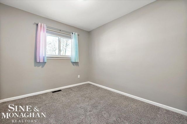 31736 Tanglewood Road, Saint Clair Shores, MI 48236