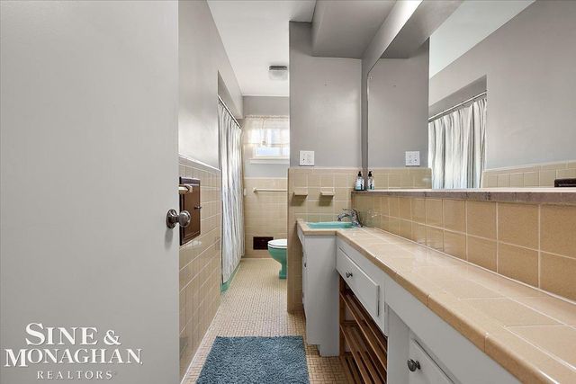 31736 Tanglewood Road, Saint Clair Shores, MI 48236