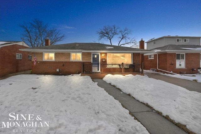 31736 Tanglewood Road, Saint Clair Shores, MI 48236