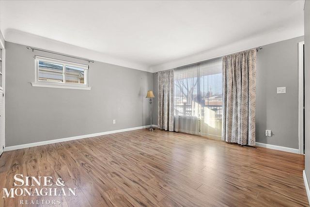 31736 Tanglewood Road, Saint Clair Shores, MI 48236