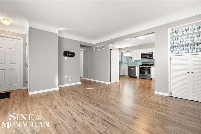 31736 Tanglewood Road, Saint Clair Shores, MI 48236