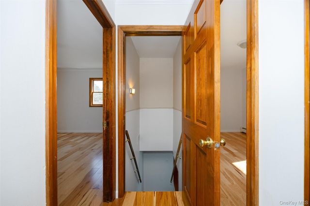 9 Ferrara Drive, Rhinebeck, NY 12572