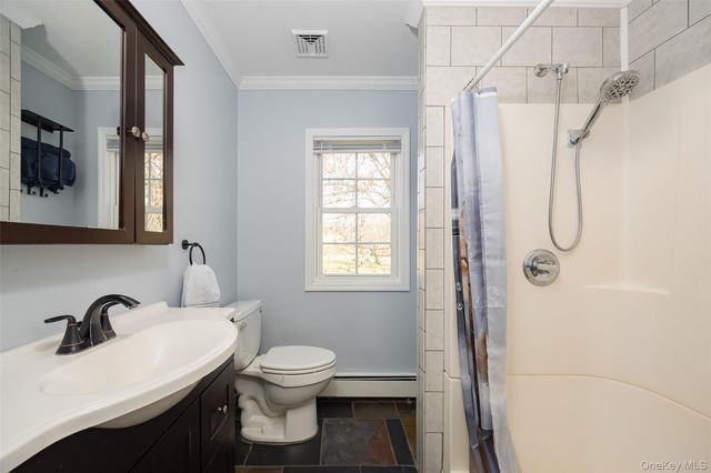 9 Ferrara Drive, Rhinebeck, NY 12572