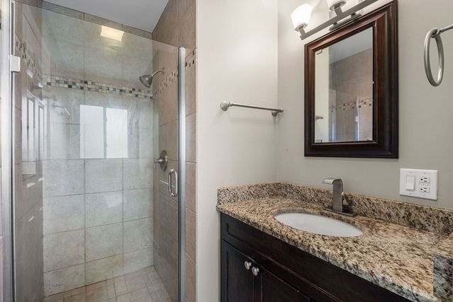 1119 Country Lane, Deerfield, IL 60015