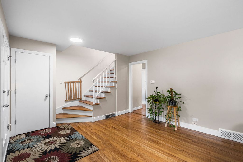 1119 Country Lane, Deerfield, IL 60015 — photo 3