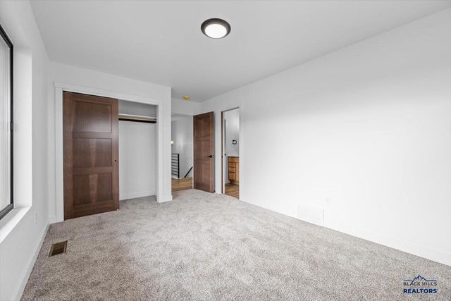 4829 PAPILLON DR, Rapid City, SD 57703