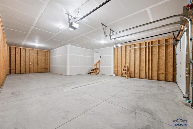 4829 PAPILLON DR, Rapid City, SD 57703