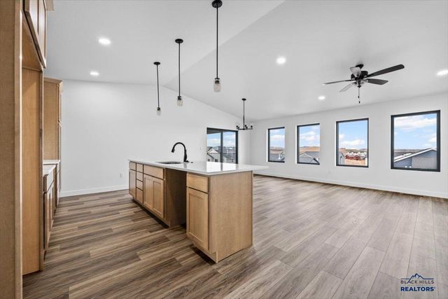 4829 PAPILLON DR, Rapid City, SD 57703