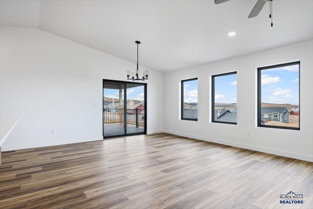 4829 PAPILLON DR, Rapid City, SD 57703