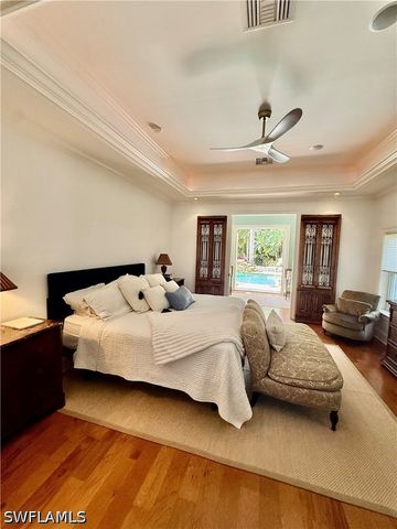 2056 Mission DR, Naples, FL 34109