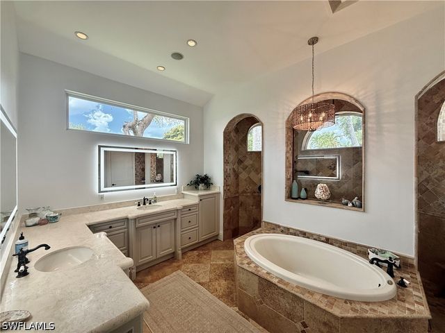 2056 Mission DR, Naples, FL 34109