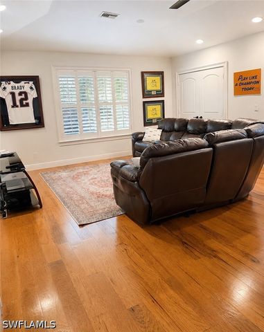2056 Mission DR, Naples, FL 34109