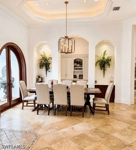 2056 Mission DR, Naples, FL 34109