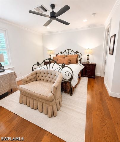 2056 Mission DR, Naples, FL 34109