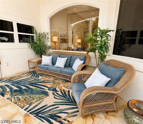 2056 Mission DR, Naples, FL 34109