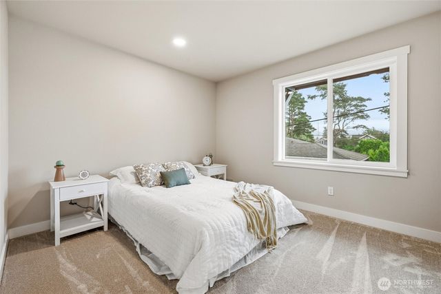 212 Carolina St, Bellingham, WA 98225