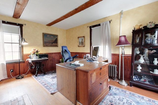 90 Arbor St, Lunenburg, MA 01462