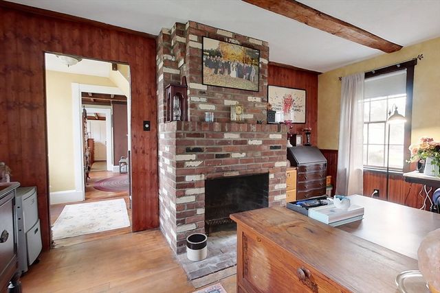 90 Arbor St, Lunenburg, MA 01462