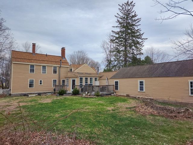 90 Arbor St, Lunenburg, MA 01462