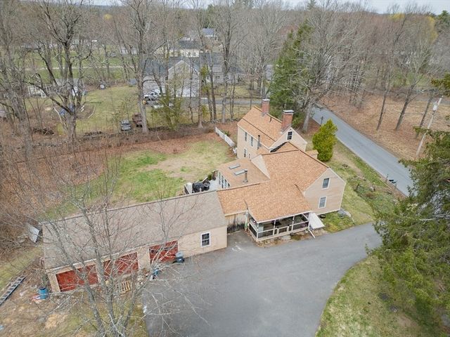 90 Arbor St, Lunenburg, MA 01462