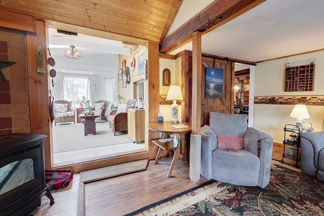 90 Arbor St, Lunenburg, MA 01462