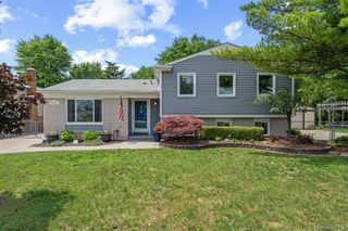 43057 Bond Court, Sterling Heights, MI 48313