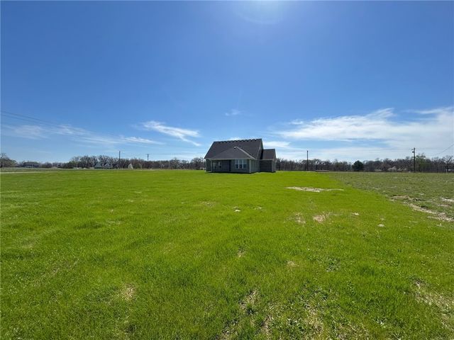2008 Taylor Orchard Road, Gentry, AR 72734