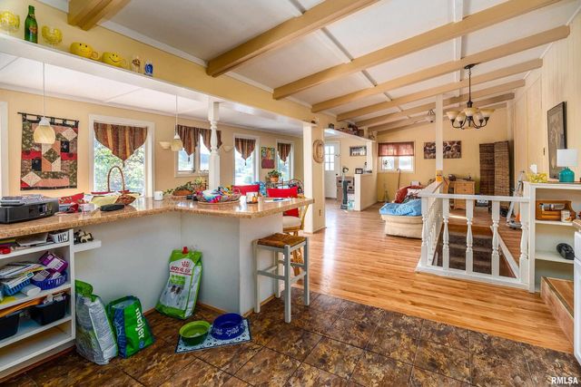 755 S LAKESHORE Drive, Goreville, IL 62939