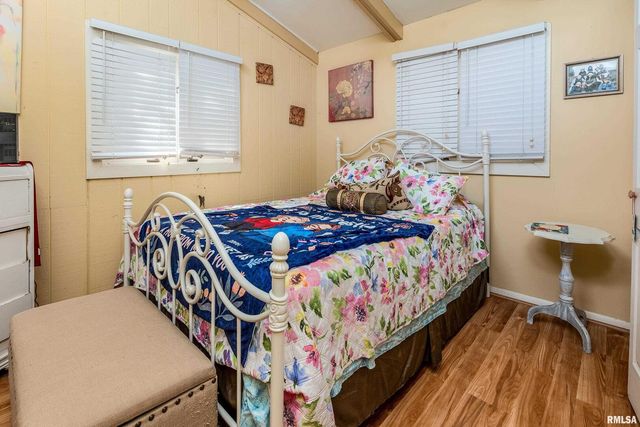 755 S LAKESHORE Drive, Goreville, IL 62939