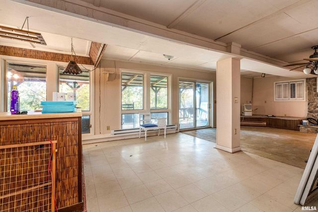 755 S LAKESHORE Drive, Goreville, IL 62939