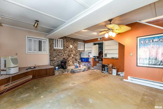 755 S LAKESHORE Drive, Goreville, IL 62939