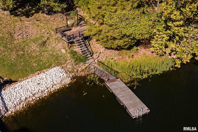 755 S LAKESHORE Drive, Goreville, IL 62939