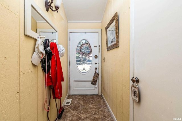 755 S LAKESHORE Drive, Goreville, IL 62939