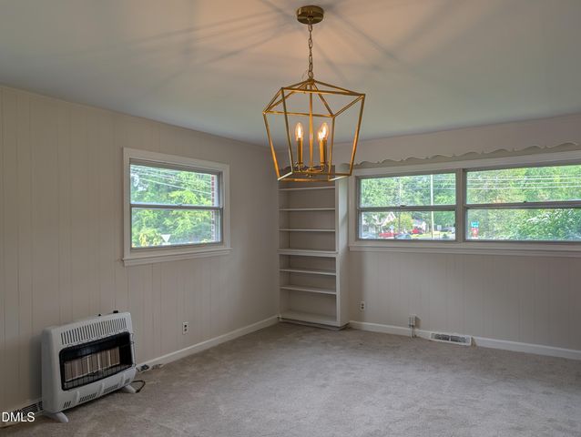 700 W Carver Street, Durham, NC 27704