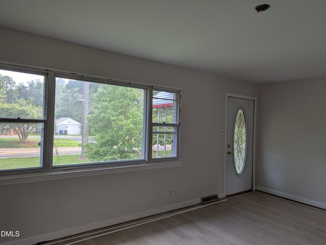 700 W Carver Street, Durham, NC 27704