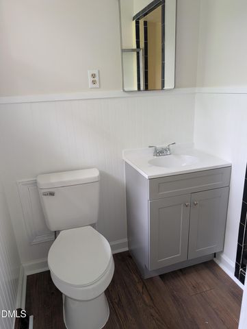 700 W Carver Street, Durham, NC 27704