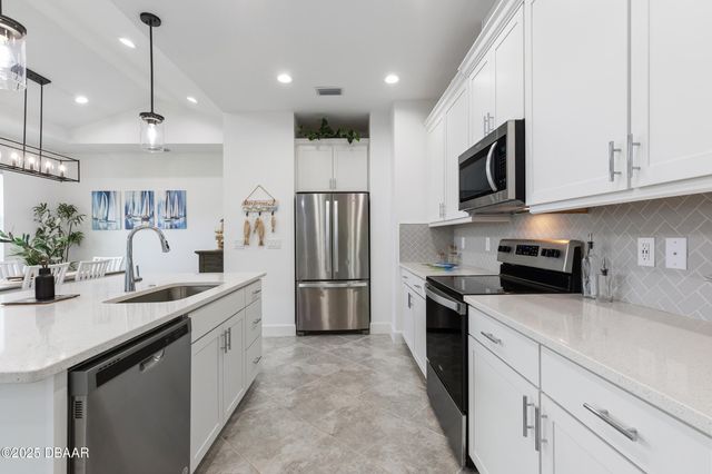 208 Ocean Hammock Loop, Daytona Beach, FL 32124