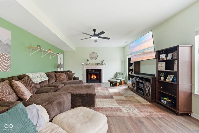 3304 Hurst Street, Whiteland, IN 46184